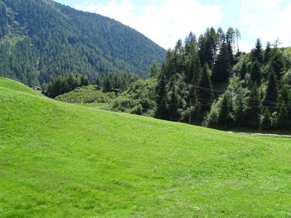 Apart Tyrol Umhausen Exteriör bild