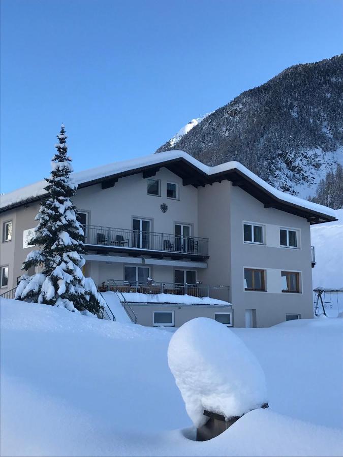 Apart Tyrol Umhausen Exteriör bild
